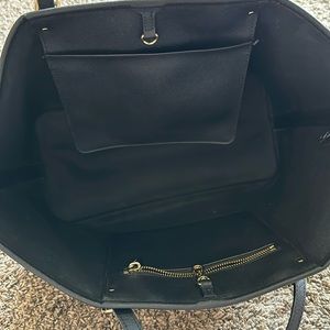 Michael kors tote bought but only used  a few times for travel